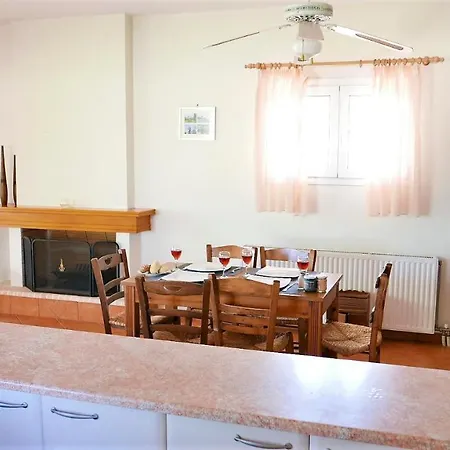 Lagoutis Beachfront House 別荘 *
