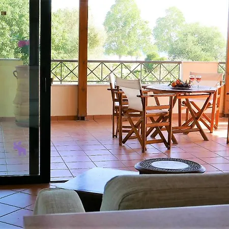 別荘 Lagoutis Beachfront House