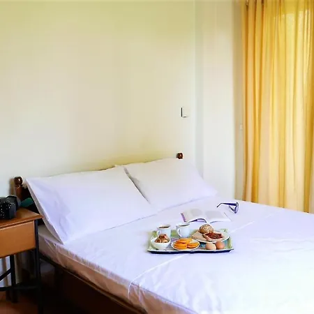Lagoutis Beachfront House アマリントス